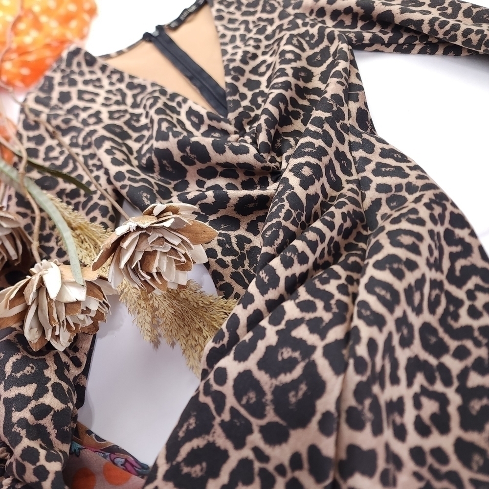 Zara Panther Print Rouged Front and Sleeve Dress Sz Xs - Picture 9 of 13